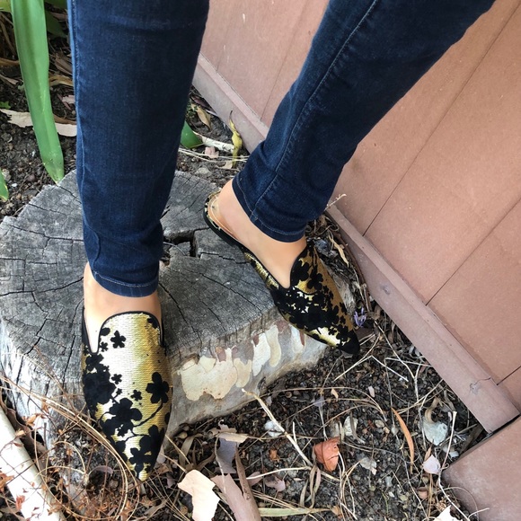 Gold Satin pointy slip on mule flats - Picture 4 of 5